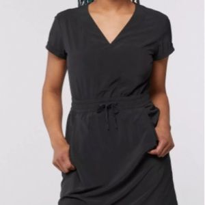 REI Co-op Aoraki travel dress large black